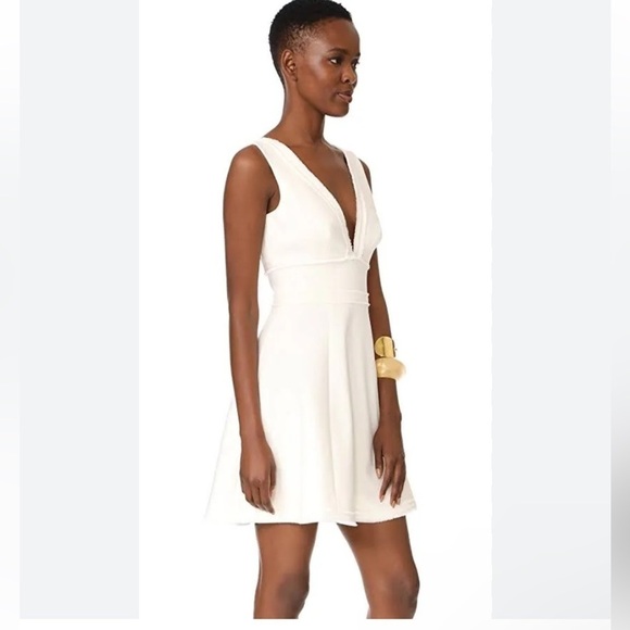 CINQ À SEPT Aurora White V-Neck Fit & Flare Mini Dress 🤍 size 4 - Picture 3 of 7